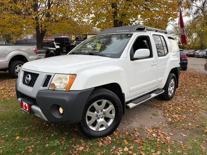 Nissan Xterra 2012 photo 2
