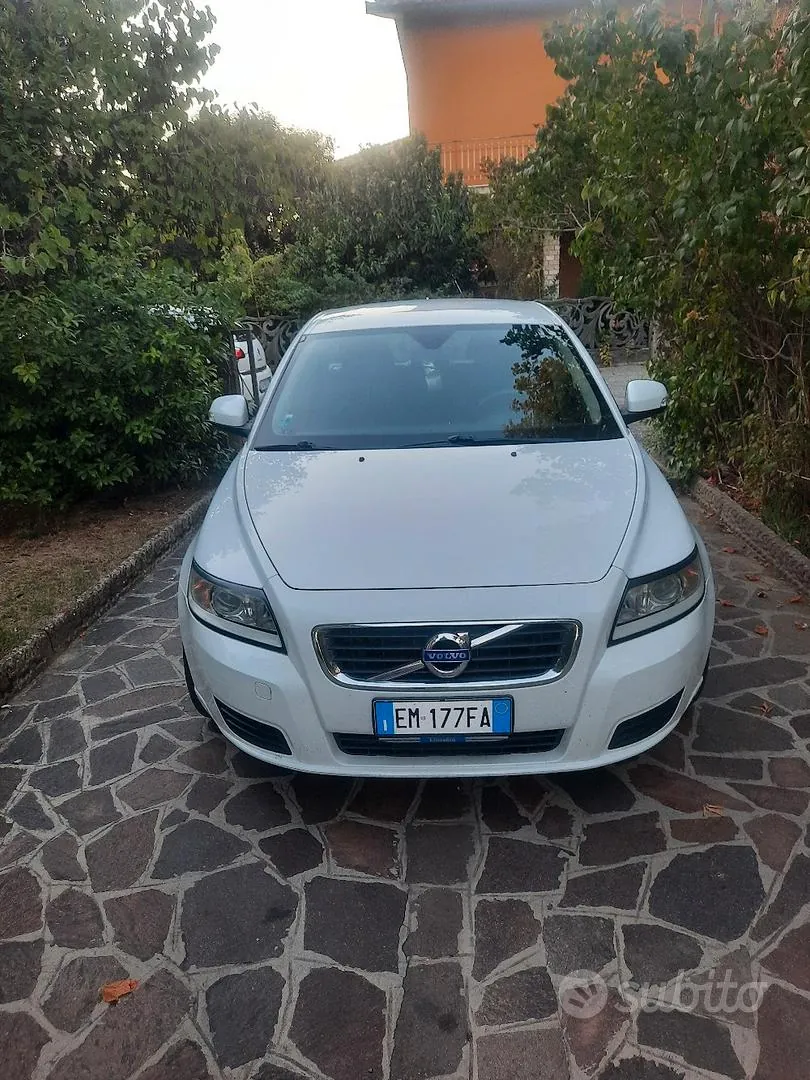 Volvo V50