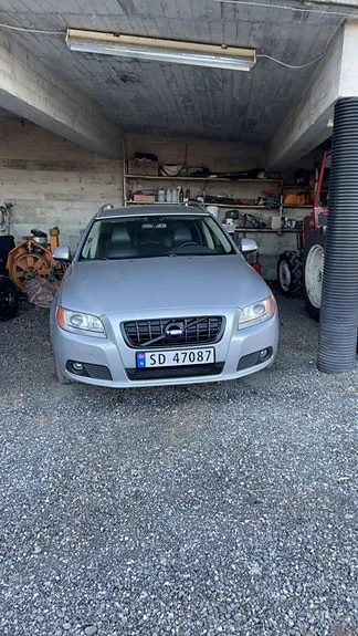 Volvo V70 2009 photo 4