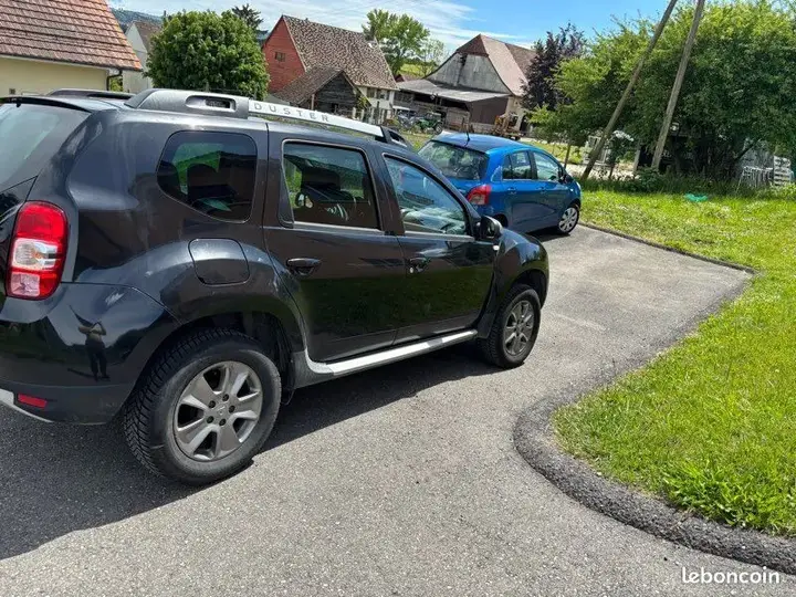 Dacia Duster 2015 photo 2