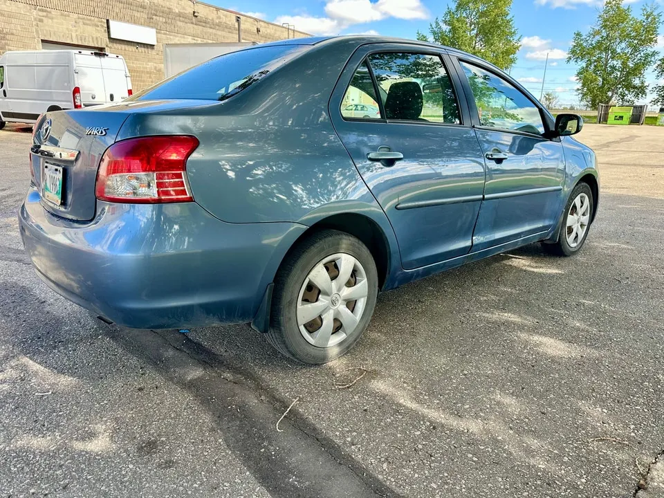 Toyota Yaris 2007 photo 4