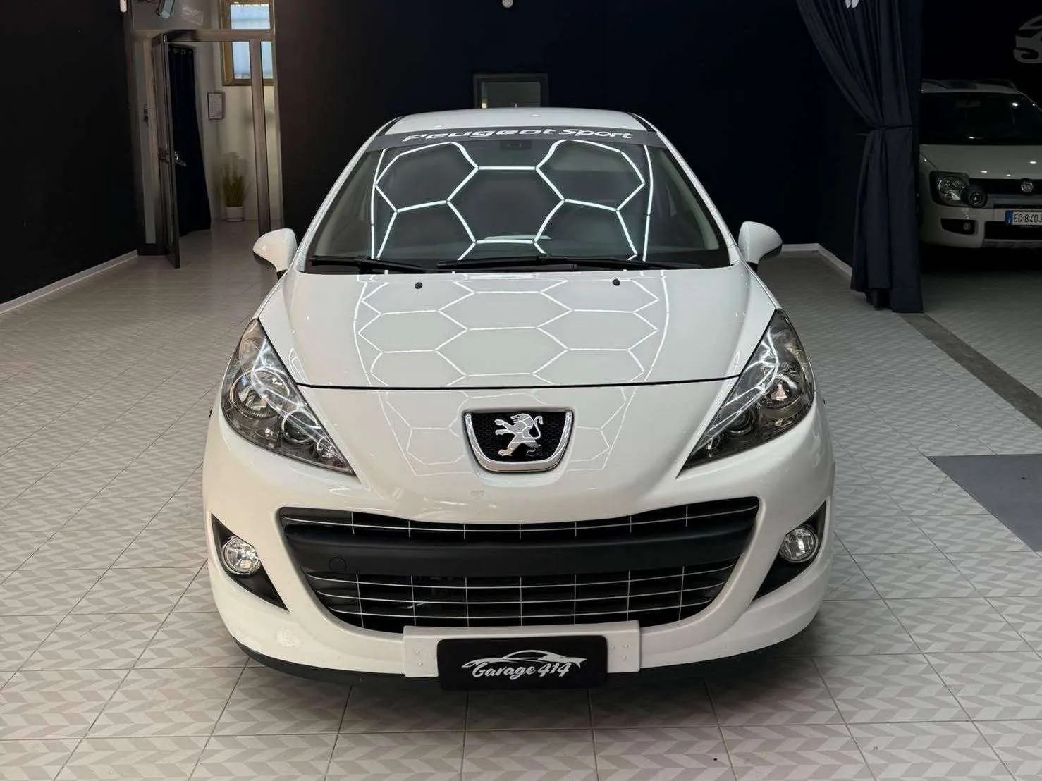 Peugeot 207 2009 photo 2