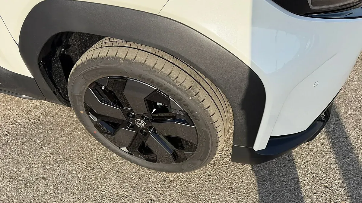 Toyota Urban Cruiser 2026 photo 3