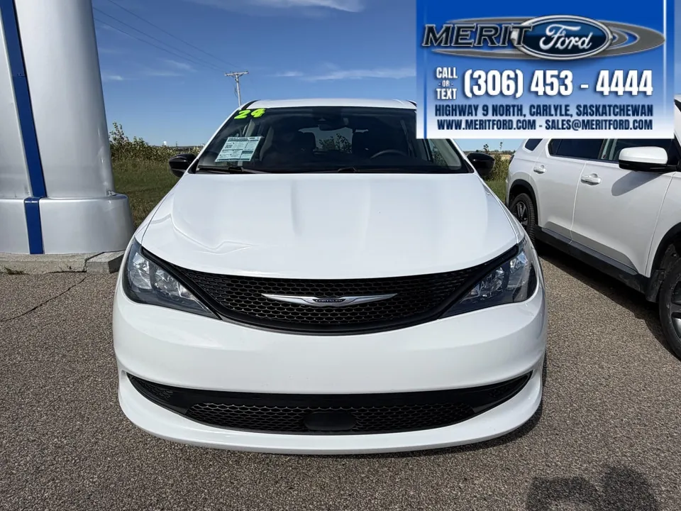 Chrysler Grand Caravan 2024 photo 2
