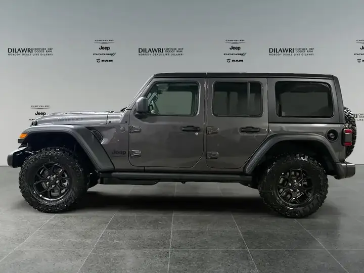 Jeep Wrangler 2026 photo 2