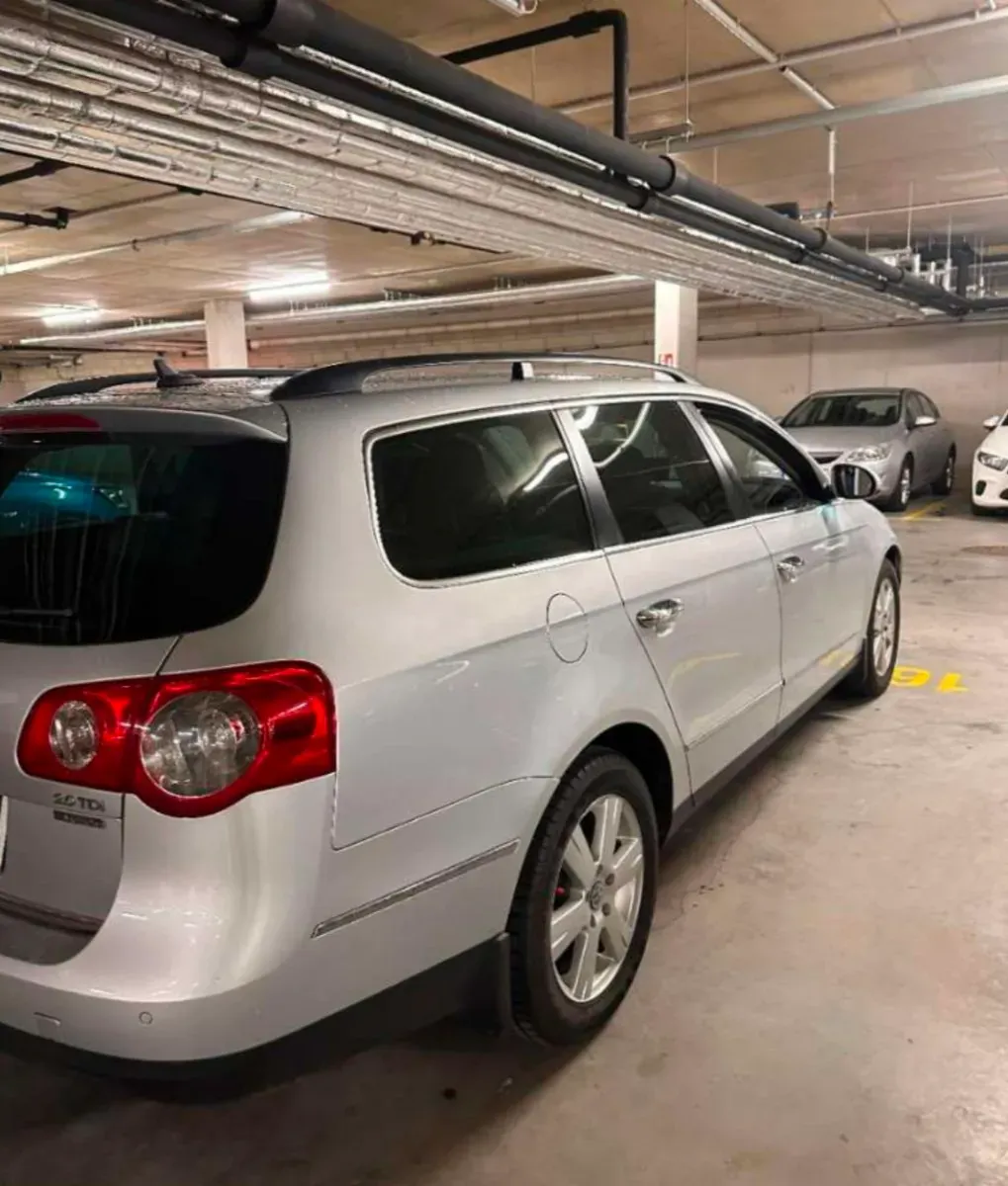 Volkswagen Passat 2008 photo 2