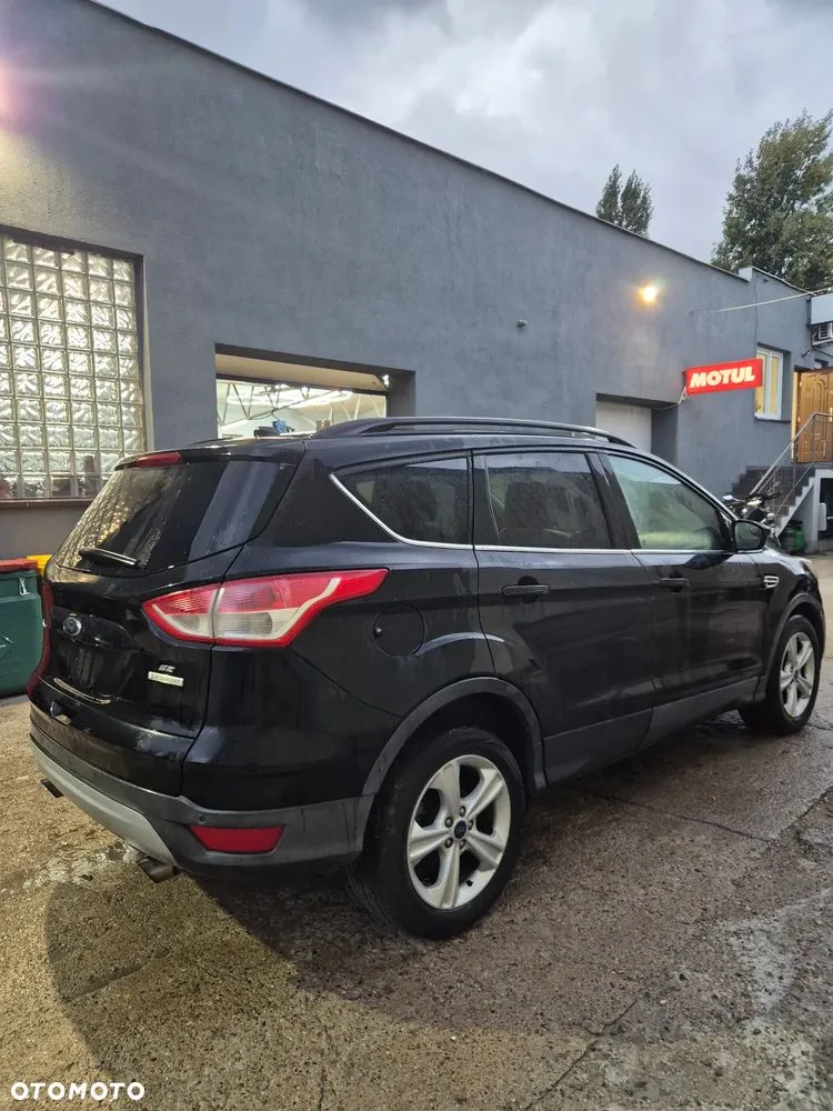 Ford Escape 2016 photo 2