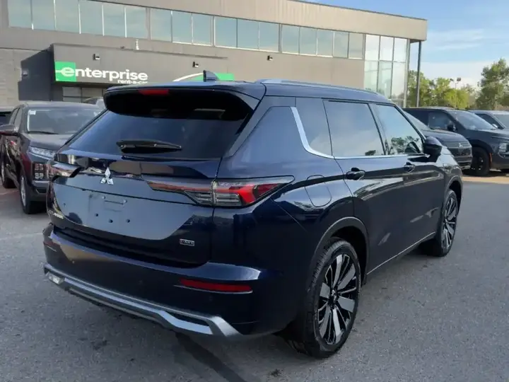 Mitsubishi Outlander 2026 photo 5
