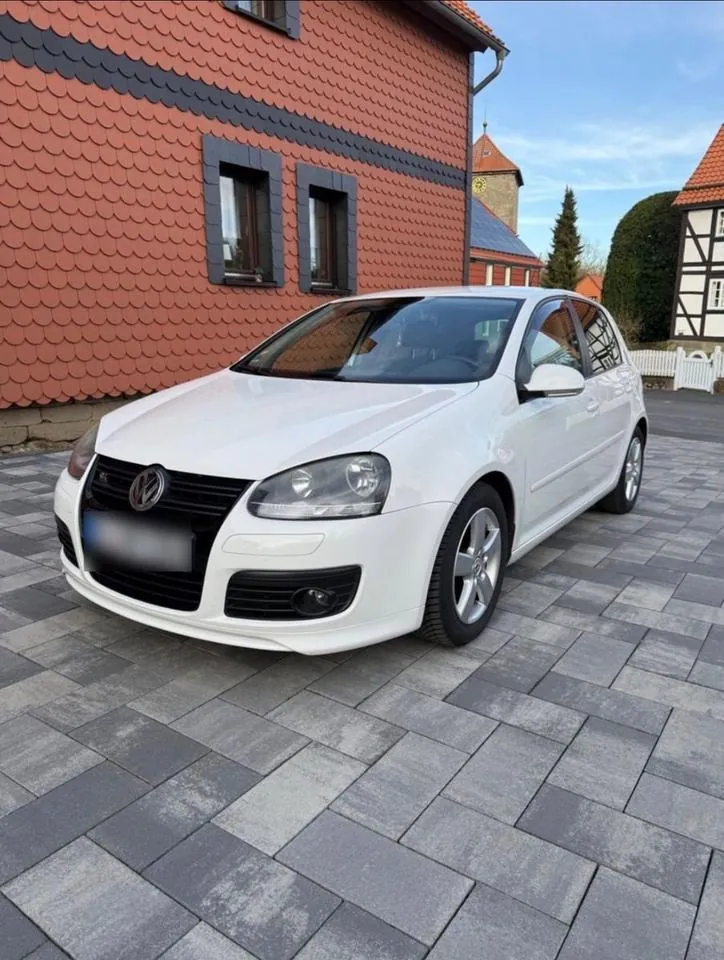 Volkswagen Golf V
