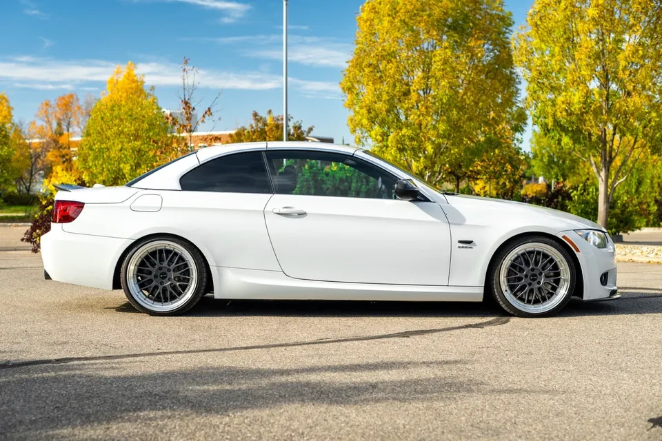 BMW 335Is 2011 photo 3