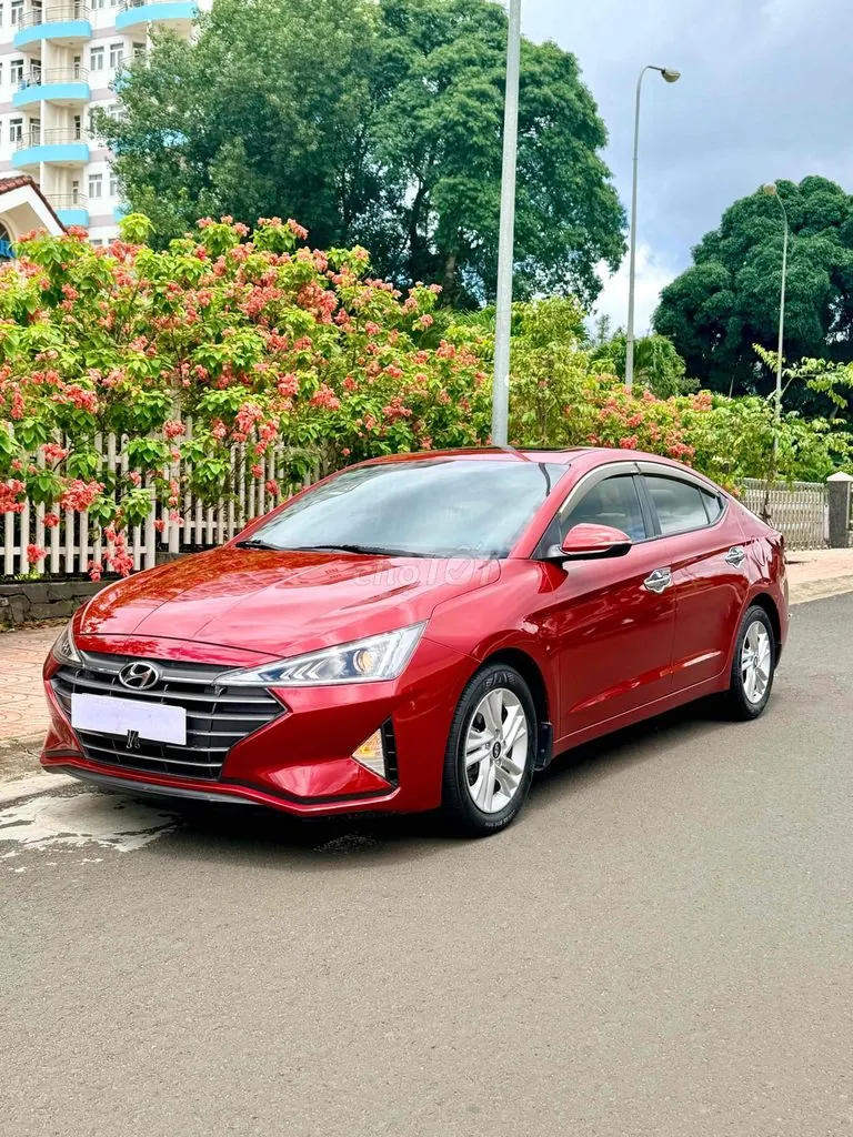 Hyundai Elantra 2019 photo 2