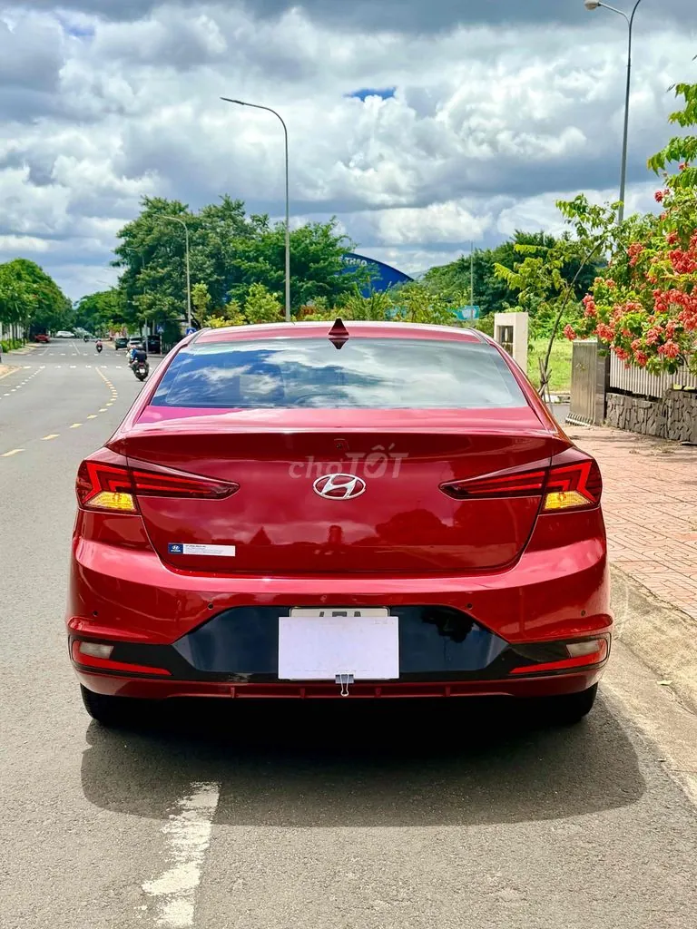 Hyundai Elantra 2019 photo 5