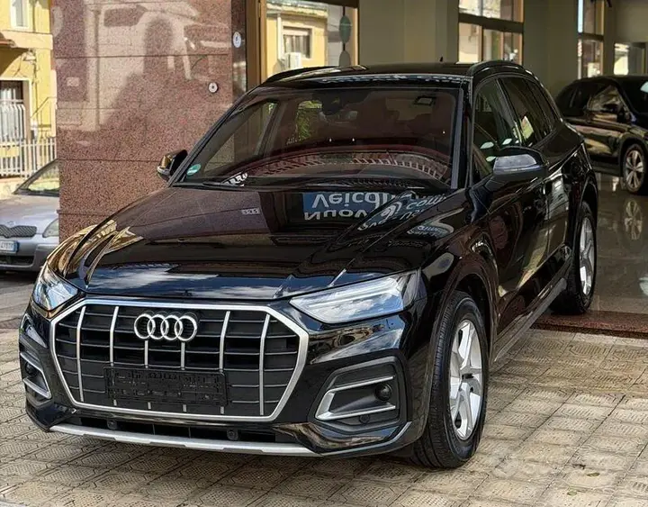Audi Q5 2023 photo 2