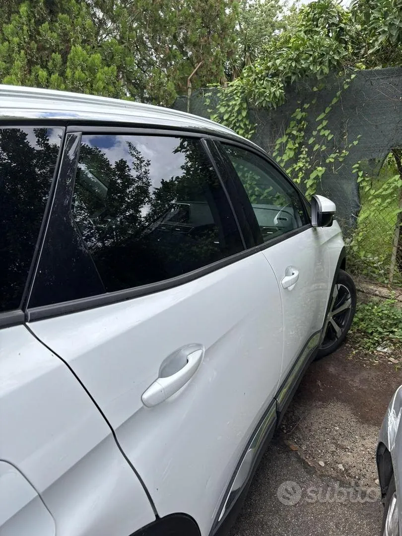 Peugeot 3008 2018 photo 4