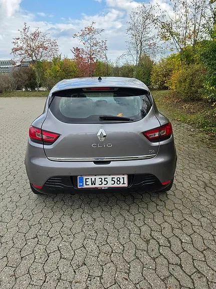 Renault Clio 2013 photo 2