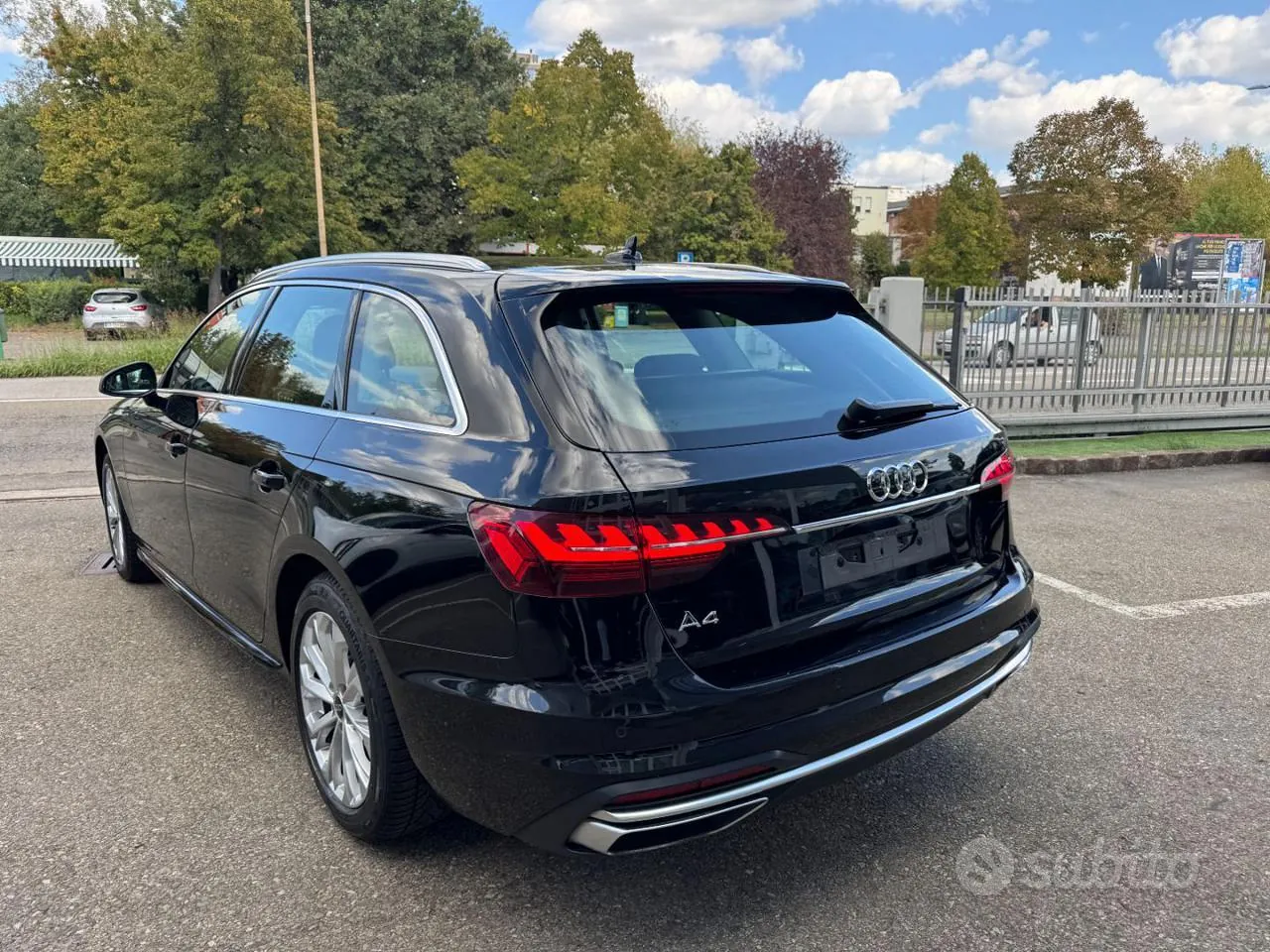 Audi A4 Avant 2023 photo 4
