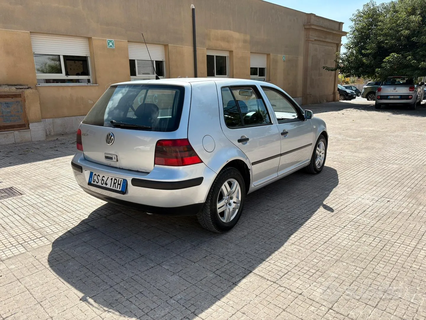 Volkswagen Golf 2002 photo 3