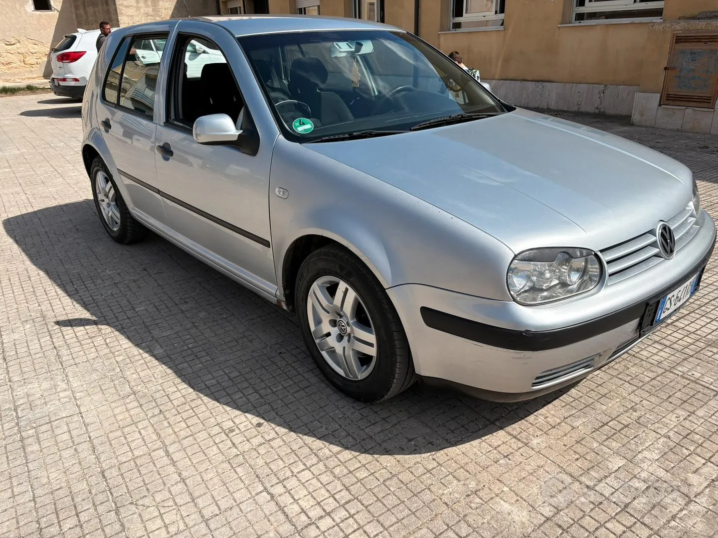 Volkswagen Golf 2002 photo 2