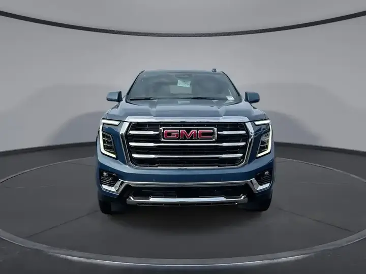 GMC Yukon 2027 photo 3