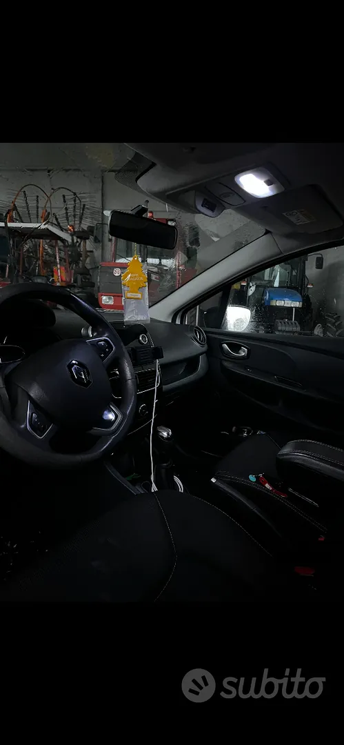 Renault Clio 2017 photo 2