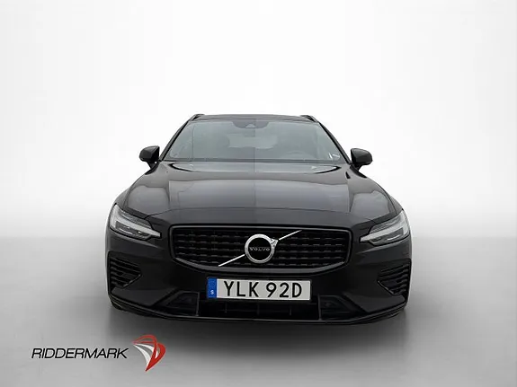 Volvo V60 2022 photo 2