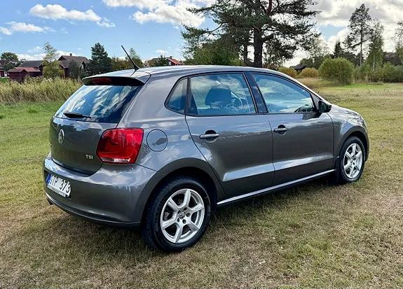 Volkswagen Polo 2012 photo 2