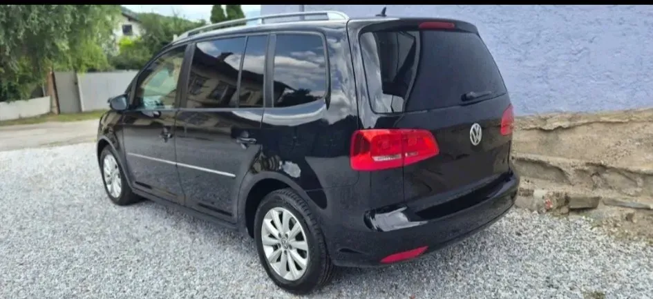 Volkswagen Touran 2013 photo 3