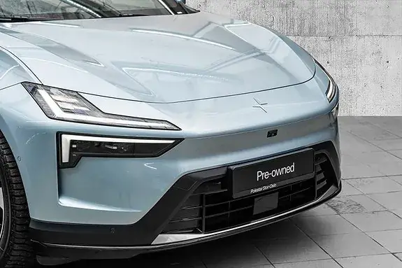 Polestar 4 2025 photo 2