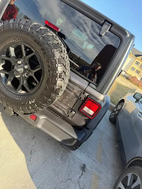Jeep Wrangler 2025 photo 3