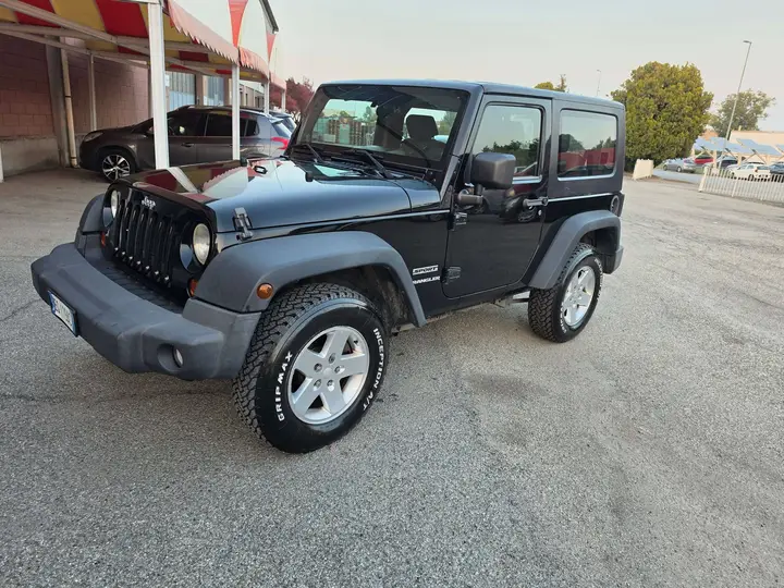 Jeep Wrangler 2010 photo 4