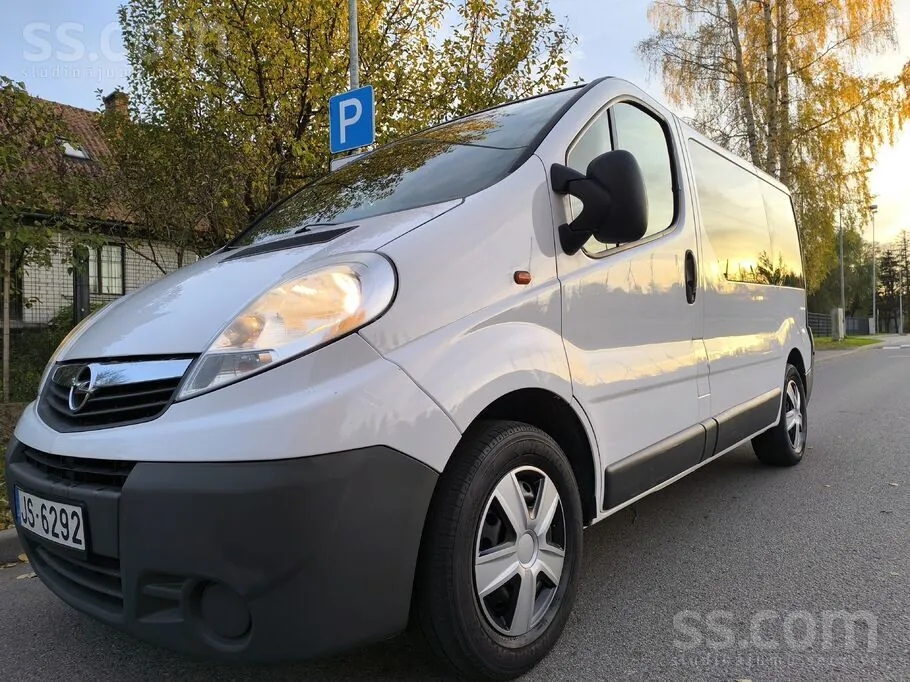 Opel Vivaro 2010 photo 4