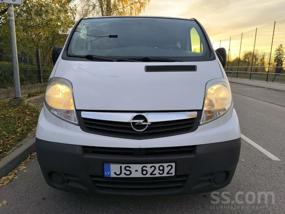 Opel Vivaro 2010 photo 5
