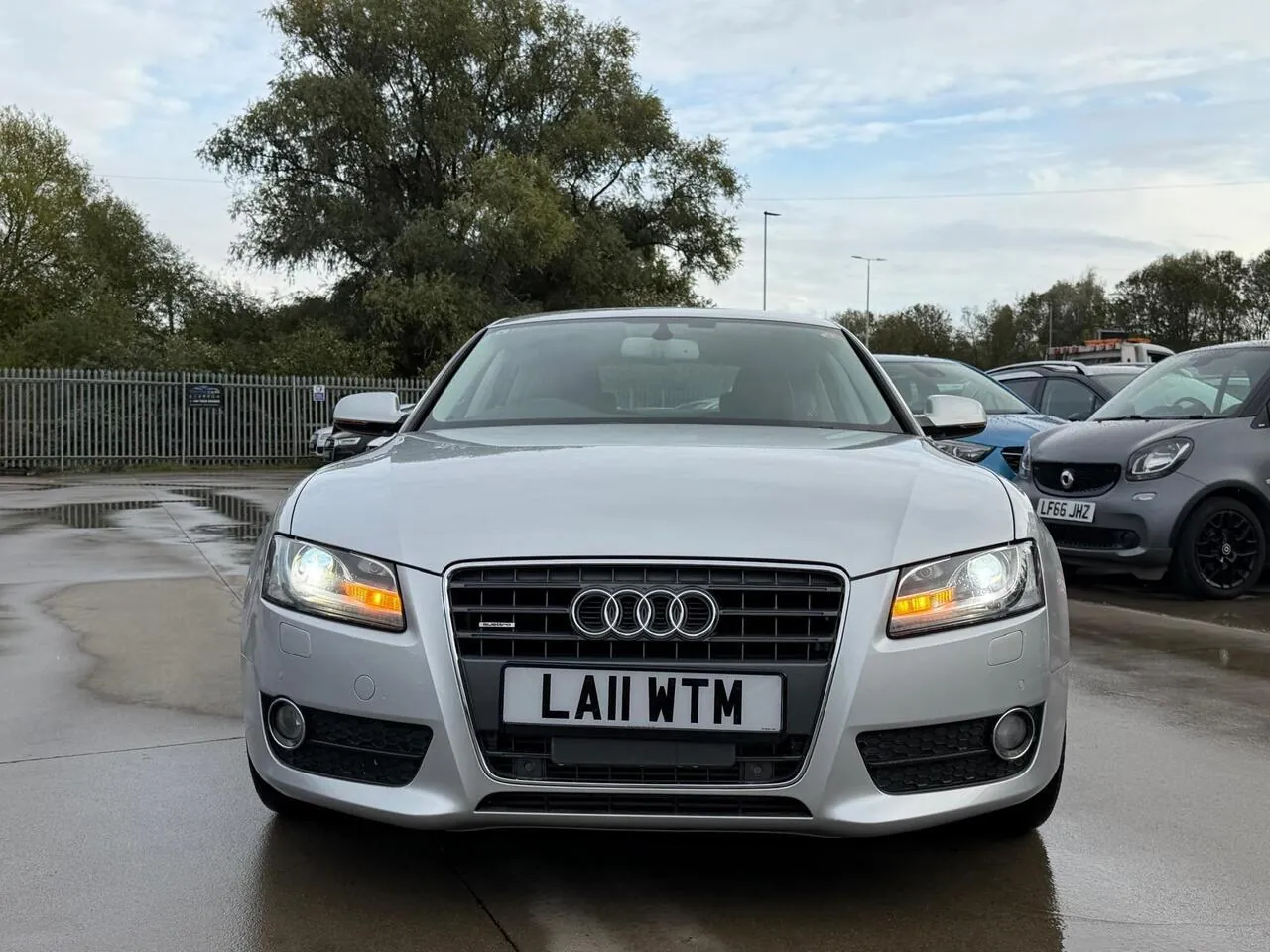 Audi A5 2011 photo 2