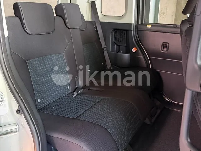 Toyota Roomy 2025 photo 4
