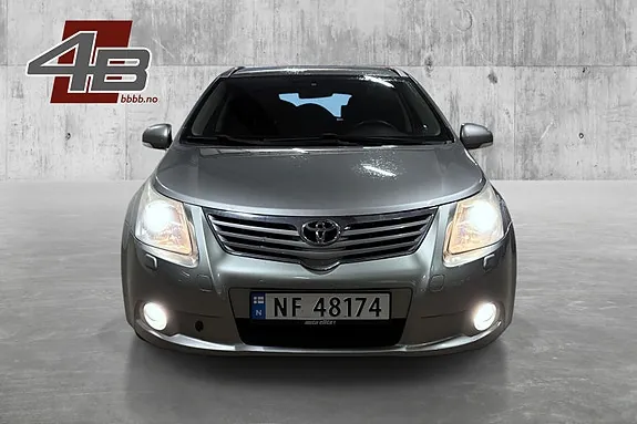 Toyota Avensis 2011 photo 2
