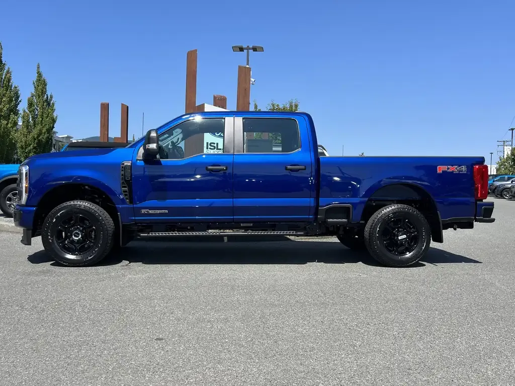 Ford F 350 2026 photo 2