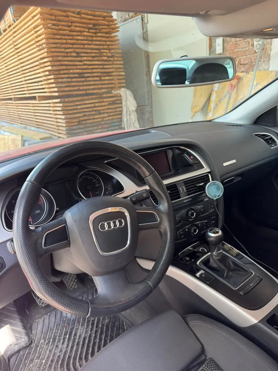 Audi A5 2010 photo 3