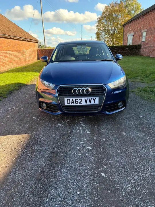 Audi A1 2012 photo 2