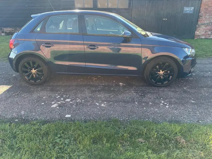 Audi A1 2012 photo 4