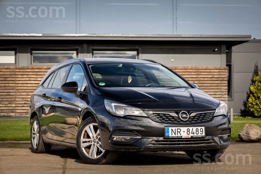 Opel Astra 2021 photo 3