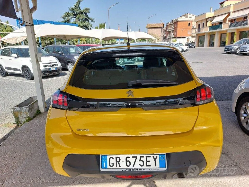 Peugeot 208 2023 photo 4