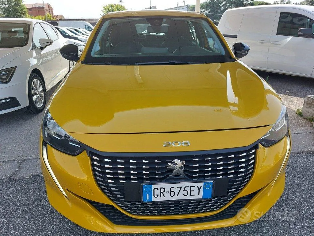 Peugeot 208 2023 photo 2