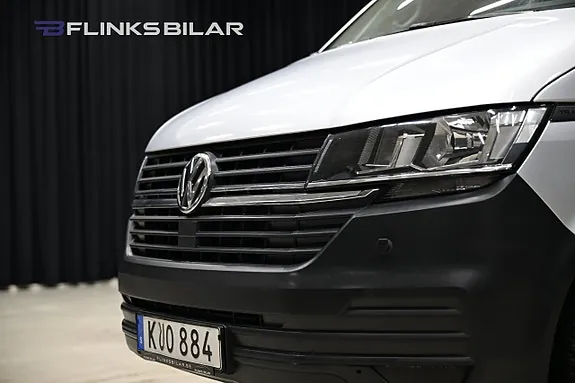 Volkswagen Transporter 2022 photo 2
