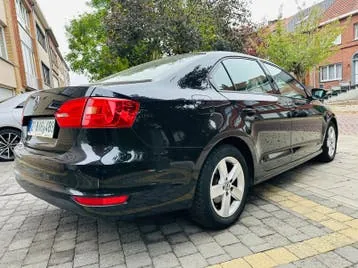 Volkswagen Jetta 2011 photo 3