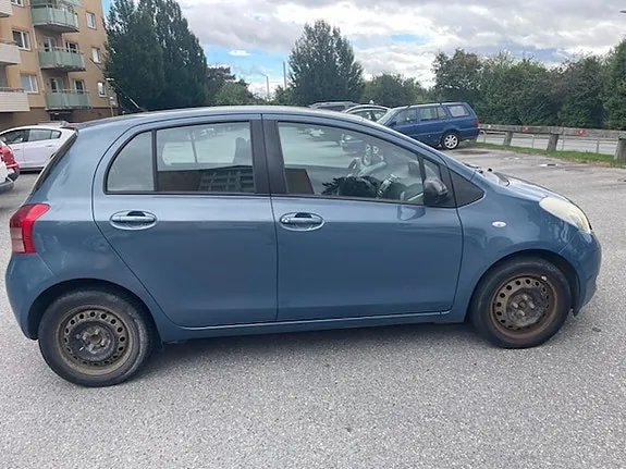 Toyota Yaris 2006 photo 4