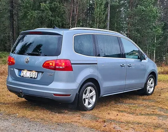 Volkswagen Sharan 2011 photo 3