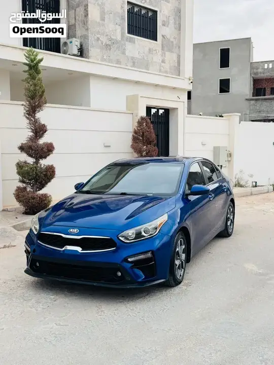 Kia Forte 2019 photo 2