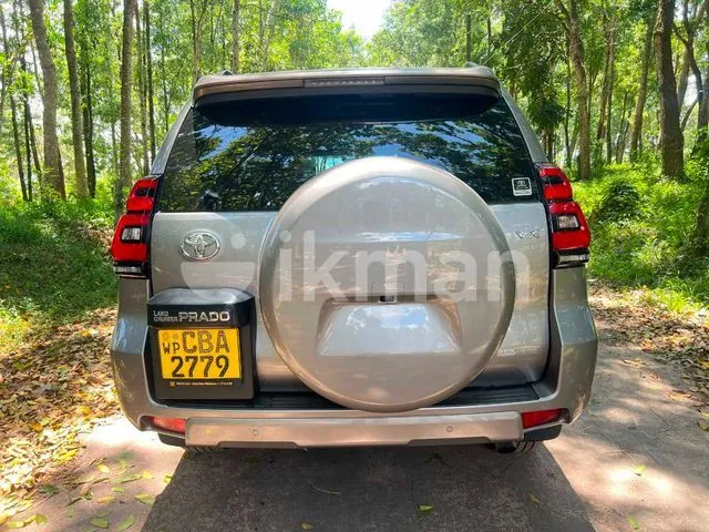 Toyota Land Cruiser Prado 2017 photo 5