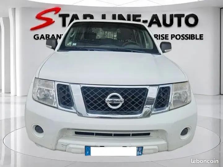 Nissan Pathfinder 2011 photo 3