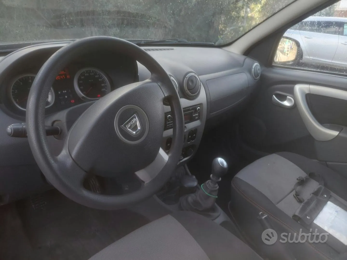 Dacia Duster 2012 photo 3